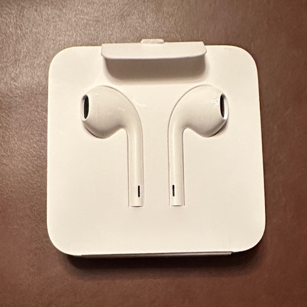 OEM APPLE lightening Wired Earbuds